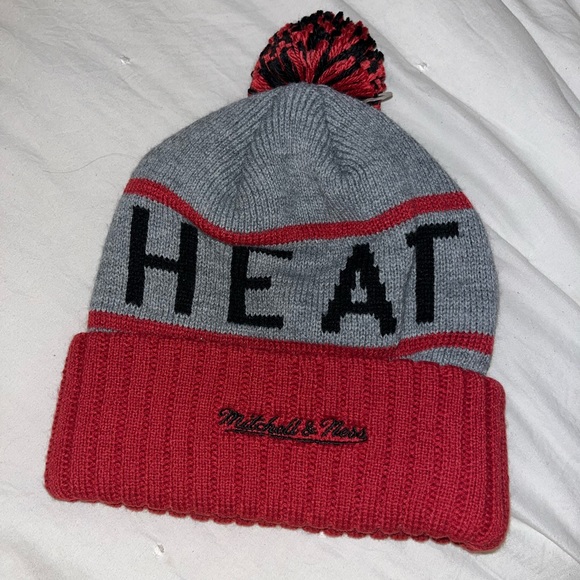 Miami Heat Pom Knit Hat - Picture 2 of 3